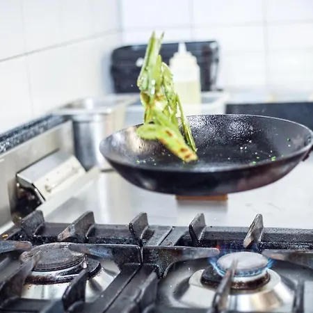 Briseteia * Saint-Just-Ibarre